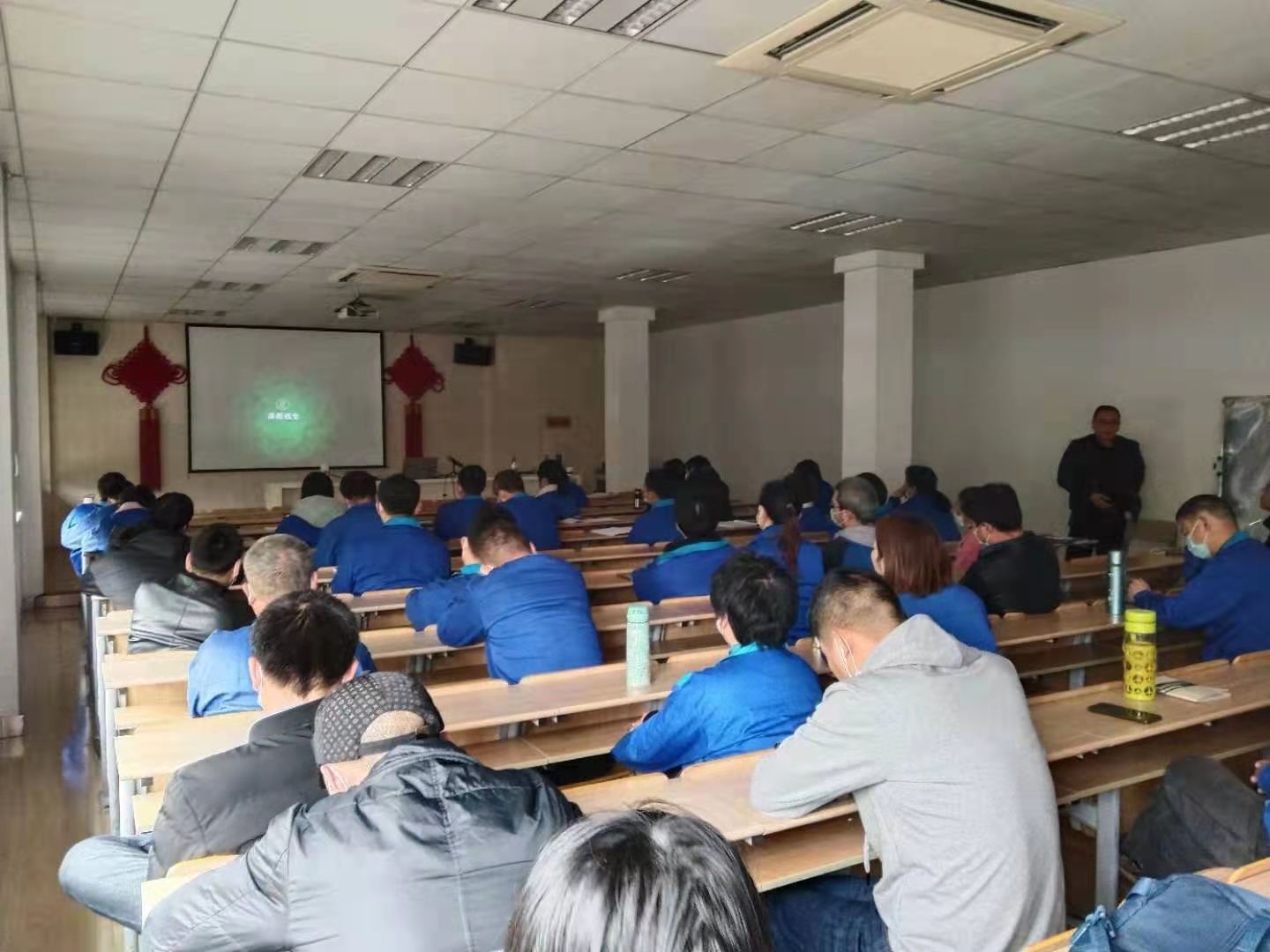 力士霸泵業開展以“安全第一、預防為主”為主題的安全知識培訓(圖4)